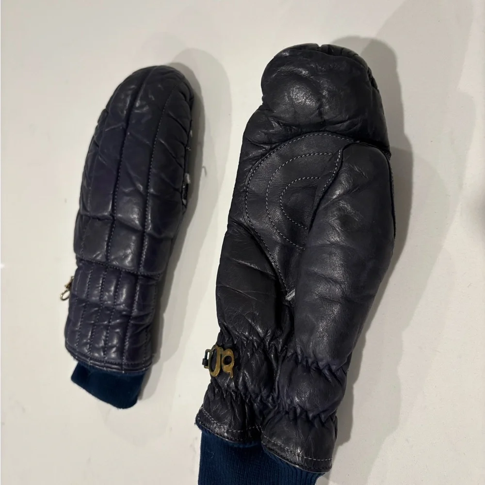& Other Stories Black Quilted Mittens